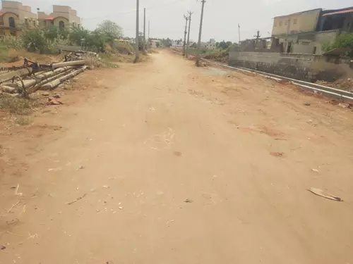 தார் சாலை வேண்டும் தார் சாலை வேண்டும்