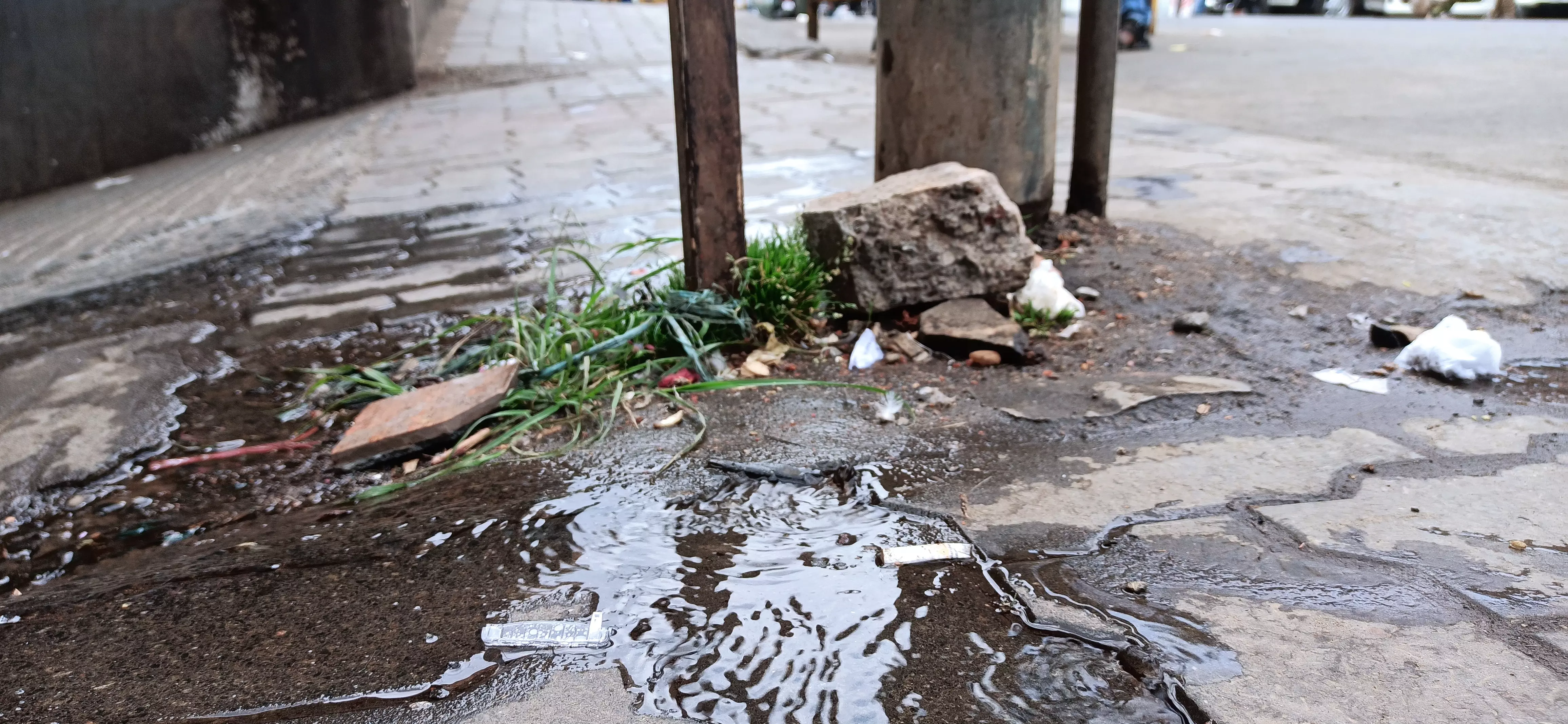 வீணாகும் குடிநீர்