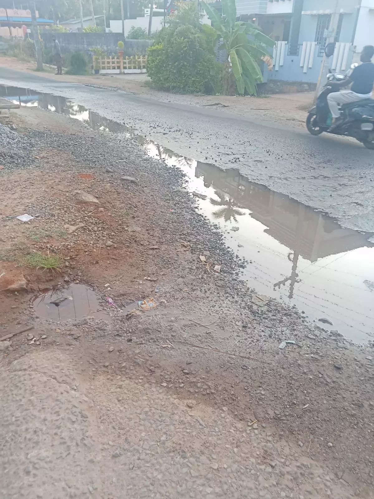 வீணாகும் குடிநீர்