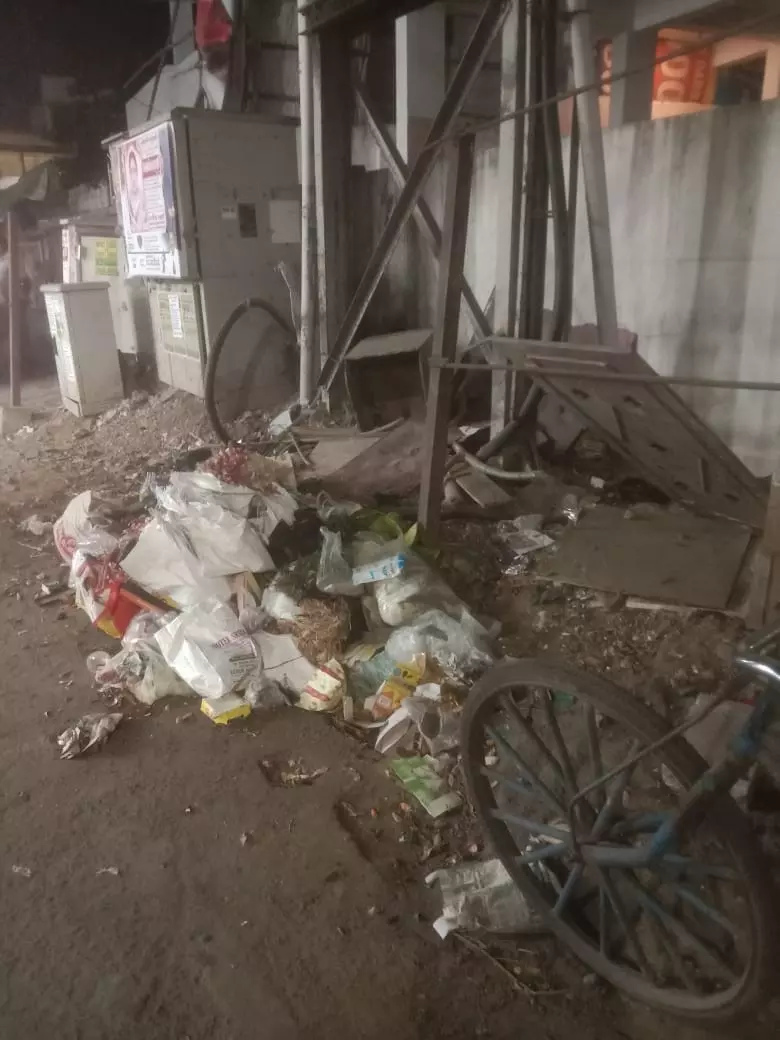 குப்பை தொட்டிகள் வேண்டும் குப்பை தொட்டிகள் வேண்டும்