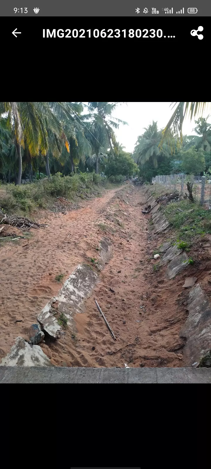 சேதமடைந்த சாலை