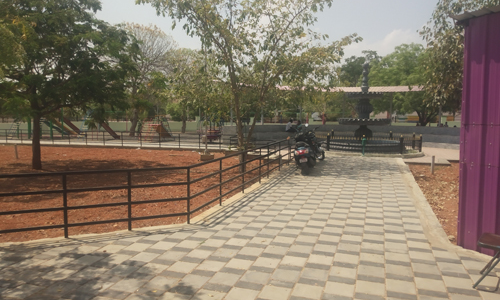 வெறிச்சோடிய அம்மா பூங்கா