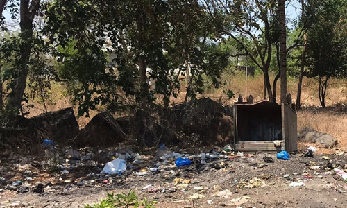 பயனற்ற குப்பைத்தொட்டிகள்