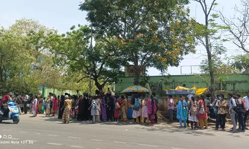 பயணிகள் அவதி பயணிகள் அவதி