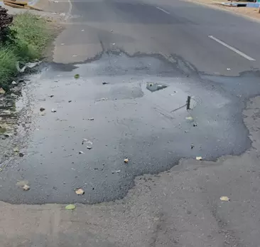 வீணாகும் குடிநீர் வீணாகும் குடிநீர்