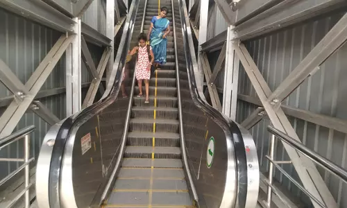 நகரும் படிக்கட்டு பயன்பாட்டுக்கு வருமா? நகரும் படிக்கட்டு பயன்பாட்டுக்கு வருமா?