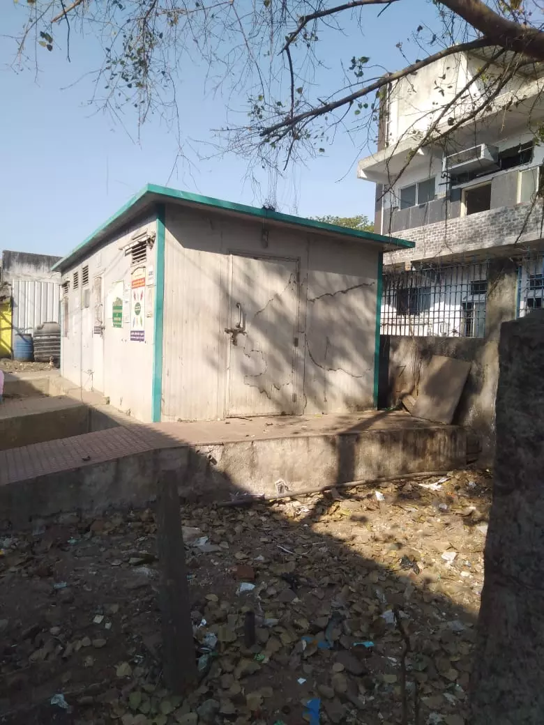 கழிவறை பயன்பாட்டிற்கு வருமா?