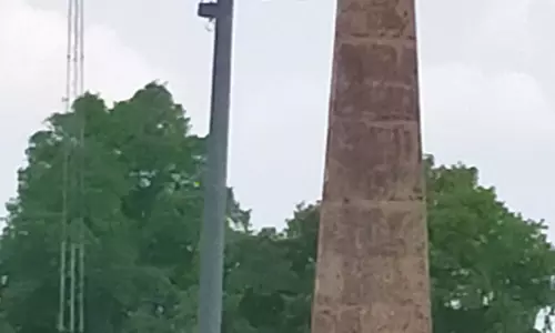 உயர்கோபுர மின்விளக்கு பழுது