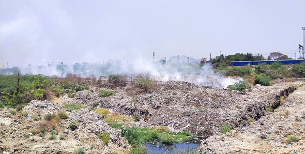 குப்பைகளை அகற்ற வேண்டும்