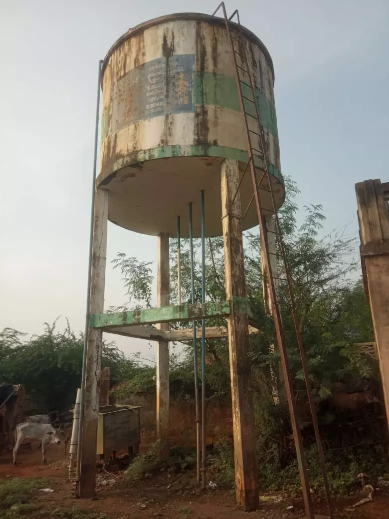 ஆபத்தான நீர்த்தேக்க தொட்டி ஆபத்தான நீர்த்தேக்க தொட்டி