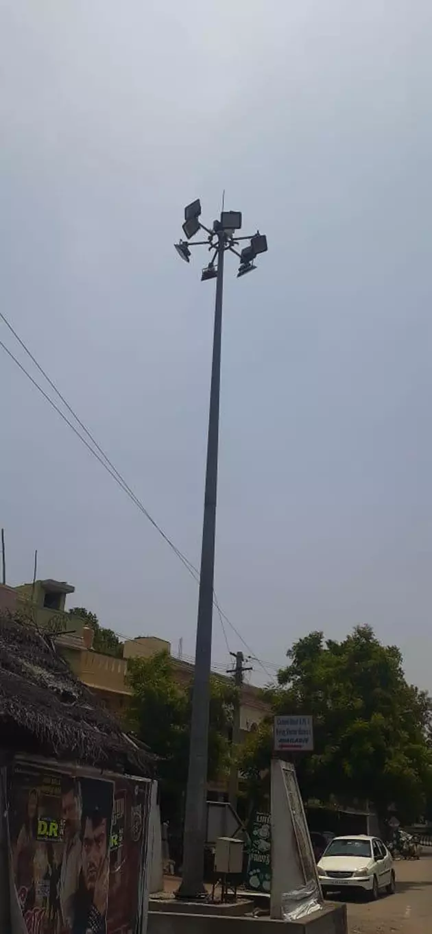 உயர்கோபுர மின் விளக்கு எரியவில்லை உயர்கோபுர மின் விளக்கு எரியவில்லை