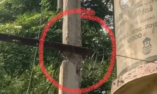 மின்கம்பம் அகற்றப்பட்டது