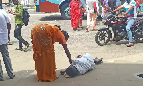 பல்லடம் பஸ் நிலையத்தில் போதை ஆசாமிகள் அட்டகாசம்