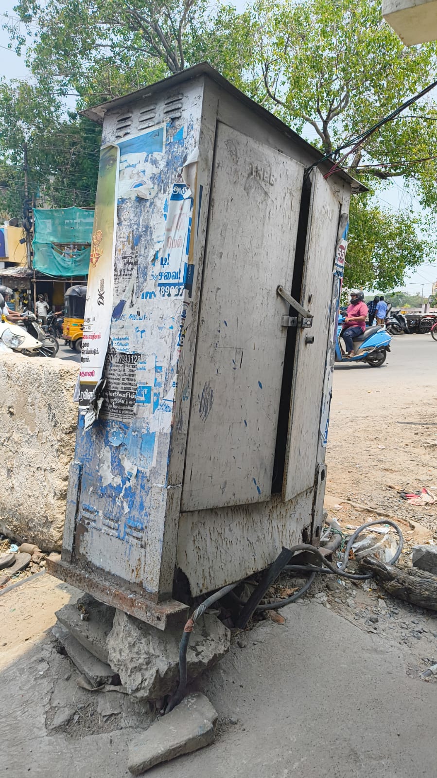 மின் இணைப்புப் பெட்டி சரி செய்யப்படுமா?