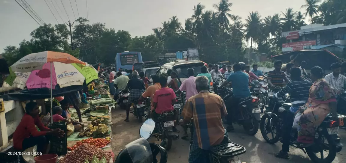 போக்குவரத்து நெரிசல் போக்குவரத்து நெரிசல்