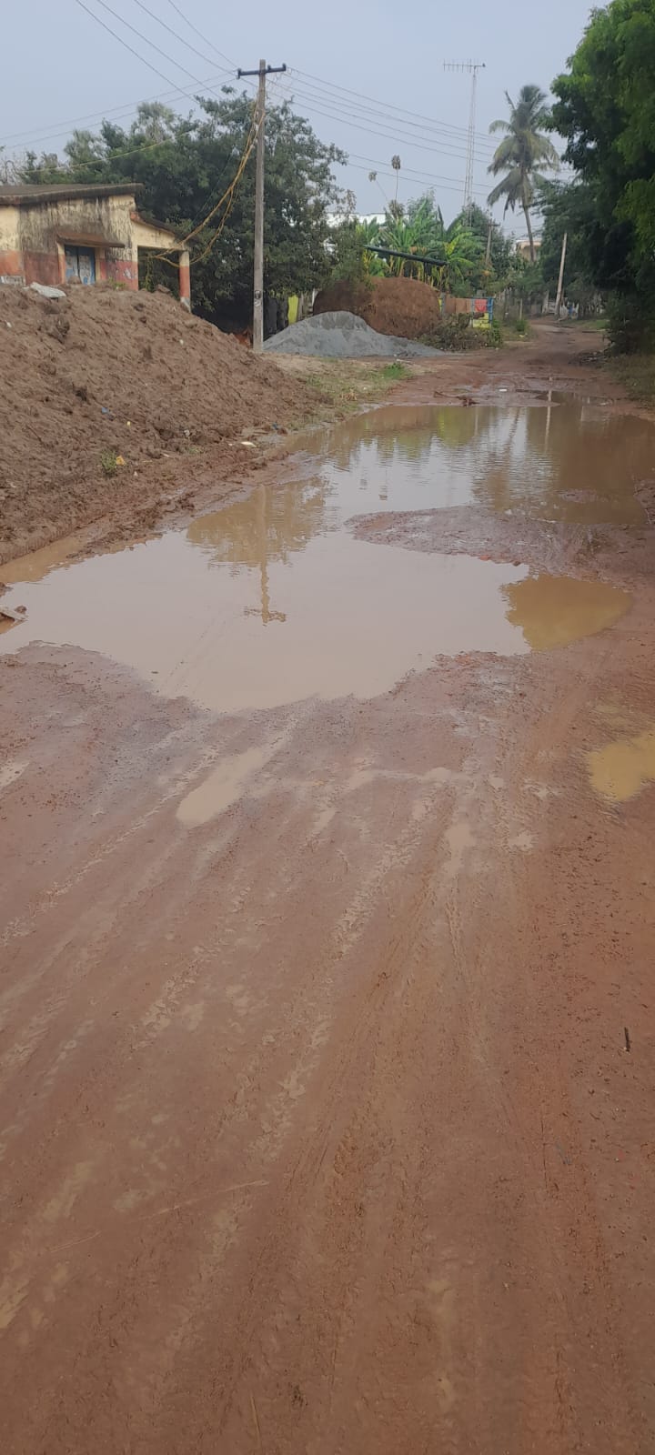 மோசமான சாலை