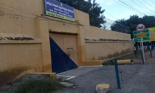 காத்திருப்பு அறை கட்டப்படுமா? காத்திருப்பு அறை கட்டப்படுமா?