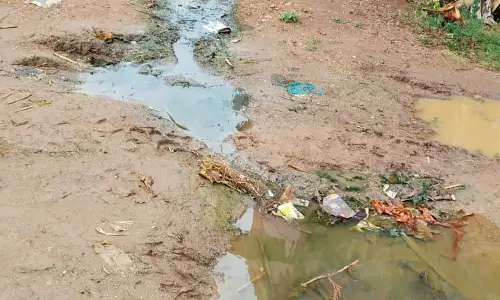 கால்வாய் அமைக்க வேண்டும்