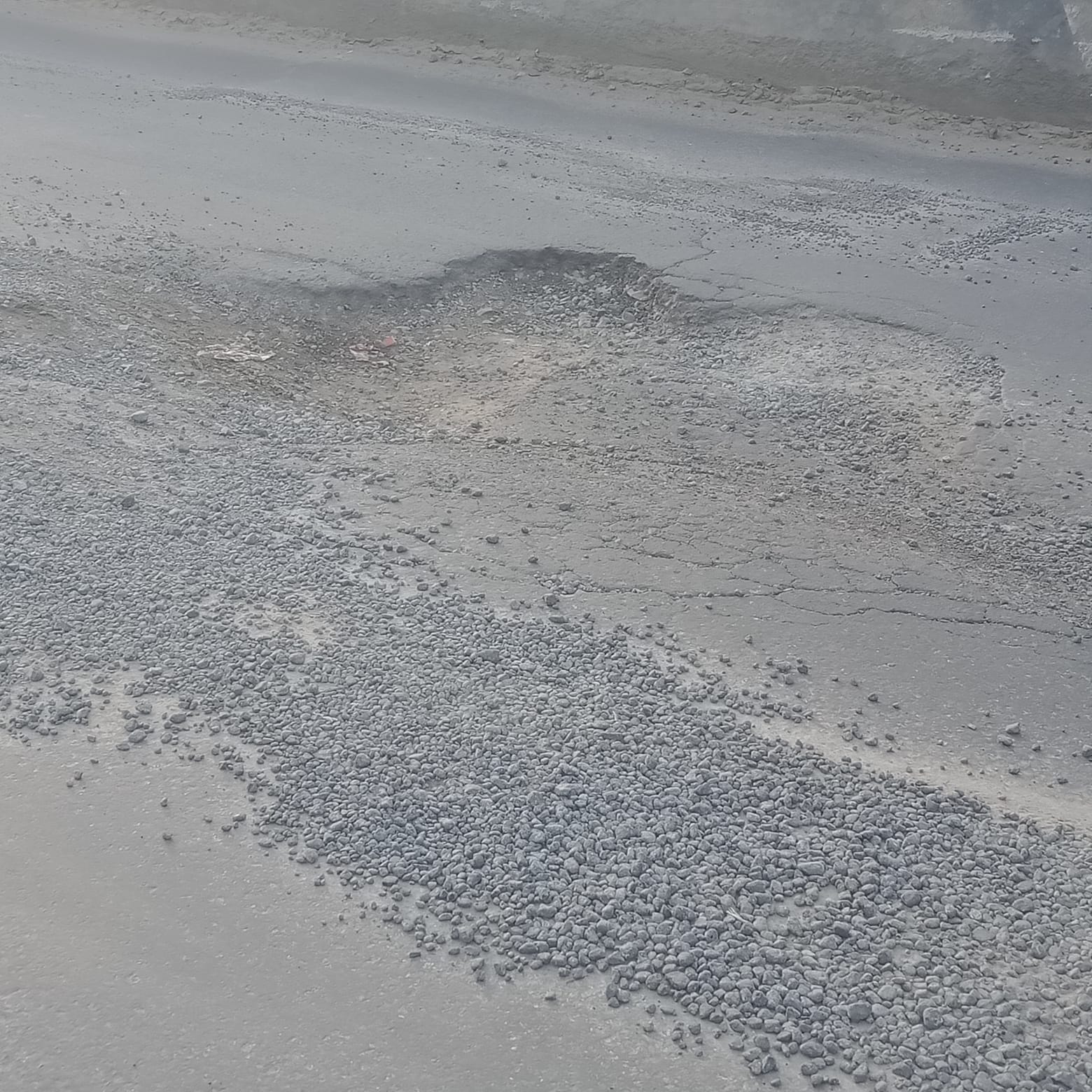 மோசமான சாலை