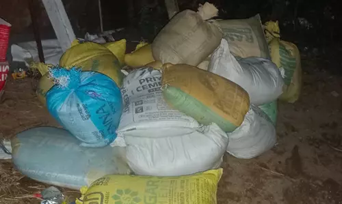 மணல் கொள்ளையை தடுக்க வேண்டும்