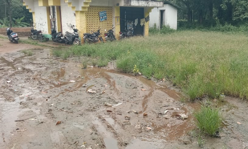 ரெயில் பயணிகள் அவதி