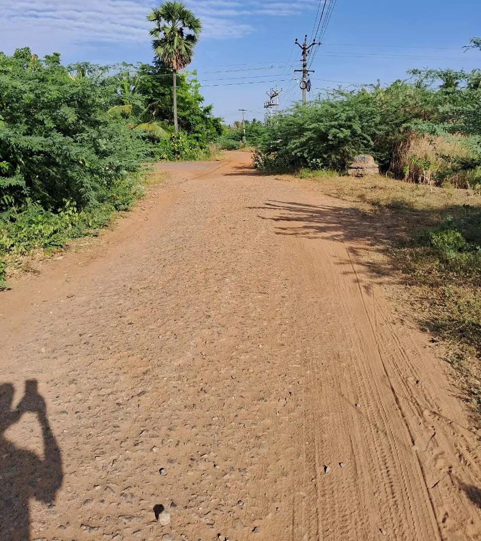 தார்சாலைவேண்டும் தார்சாலைவேண்டும்