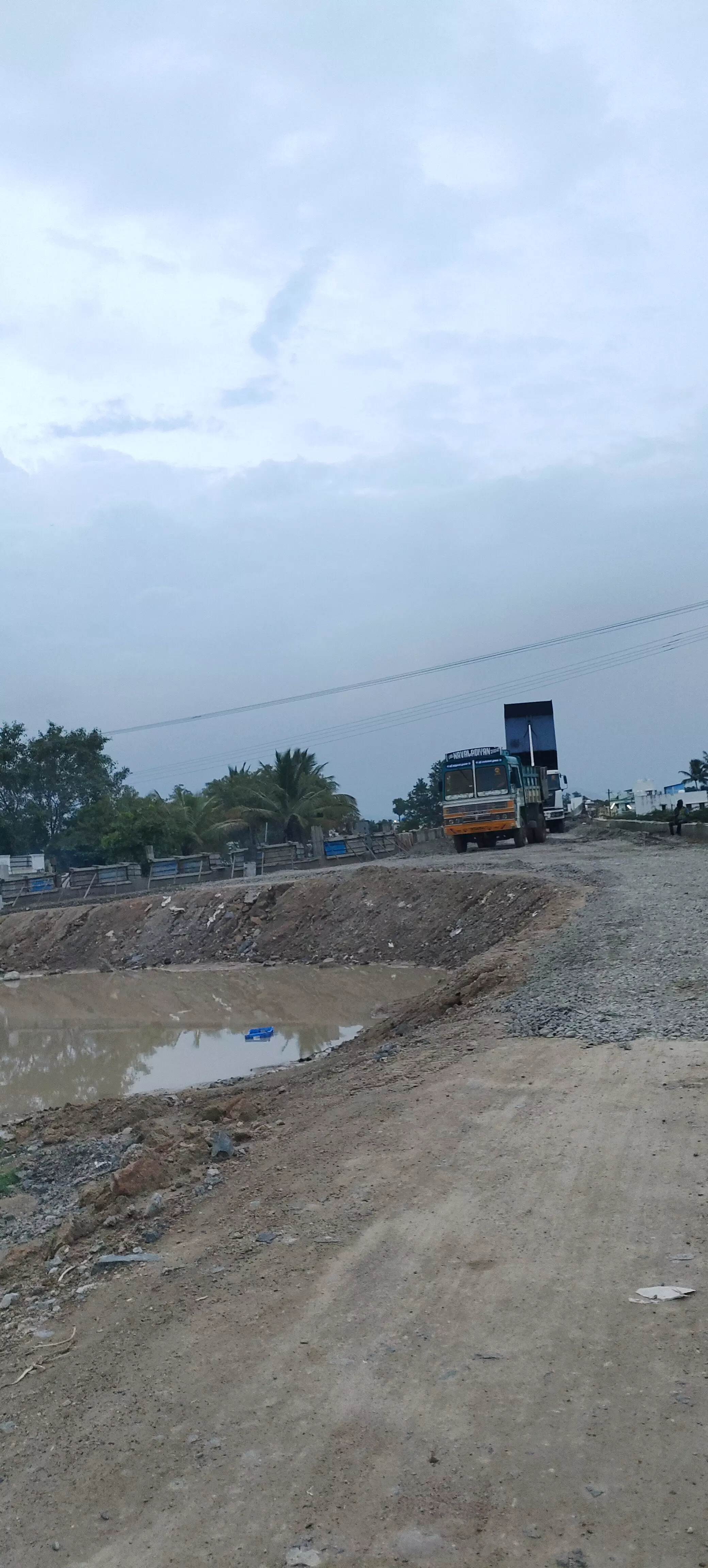 தடுப்புசுவர் அமைக்கப்படுமா?