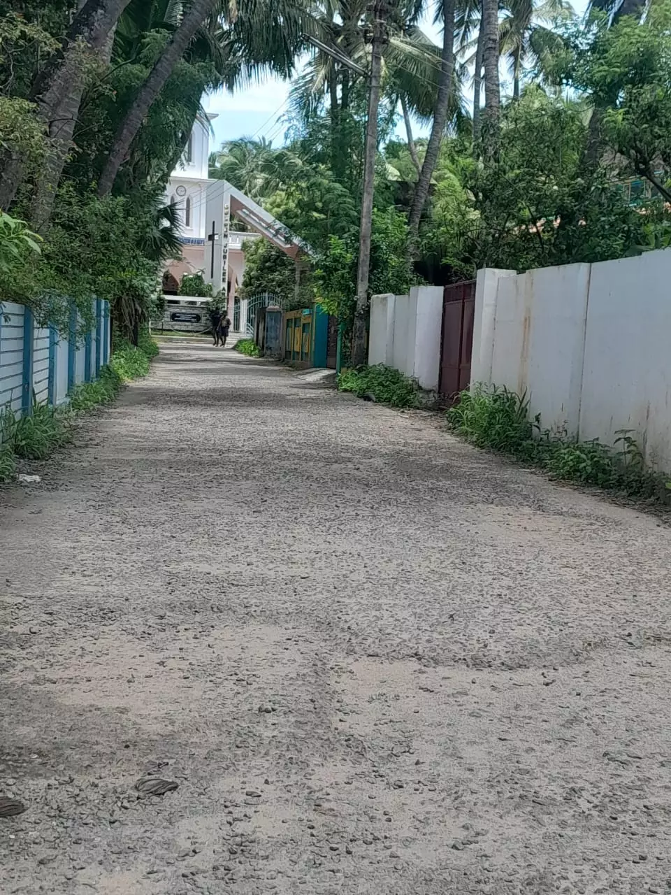 வாகன ஓட்டிகள் அவதி