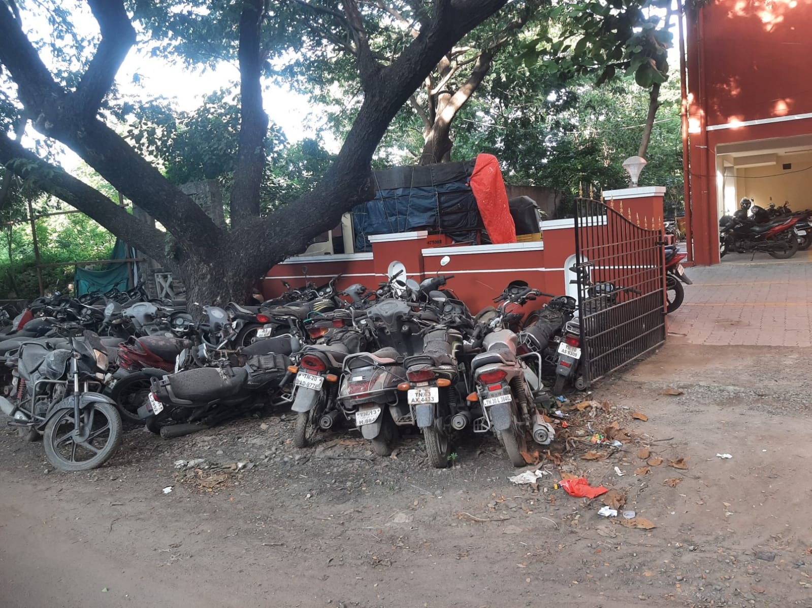 போலீசார் நடவடிக்கை எடுப்பார்களா?