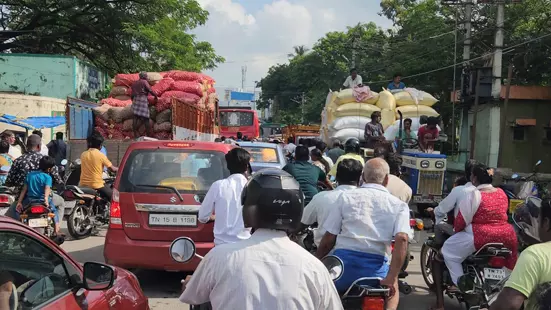 போக்குவரத்து நெரிசல் போக்குவரத்து நெரிசல்