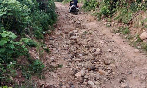 கரடு முரடான சாலை கரடு முரடான சாலை