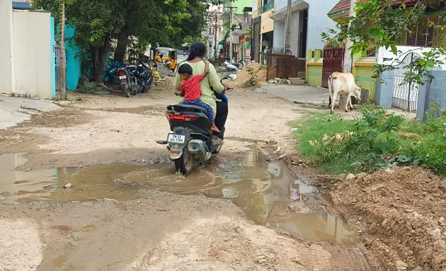 கால்வாய், சாலை அமைப்பார்களா? கால்வாய், சாலை அமைப்பார்களா?