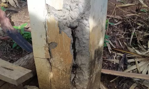 மேல்நிலை நீர் தேக்கத்தொட்டி சீரமைக்கப்படுமா?