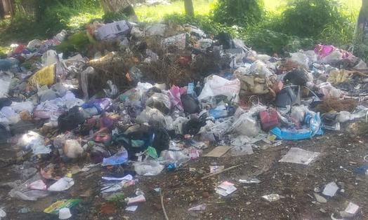 குவிந்து கிடக்கும் குப்பை