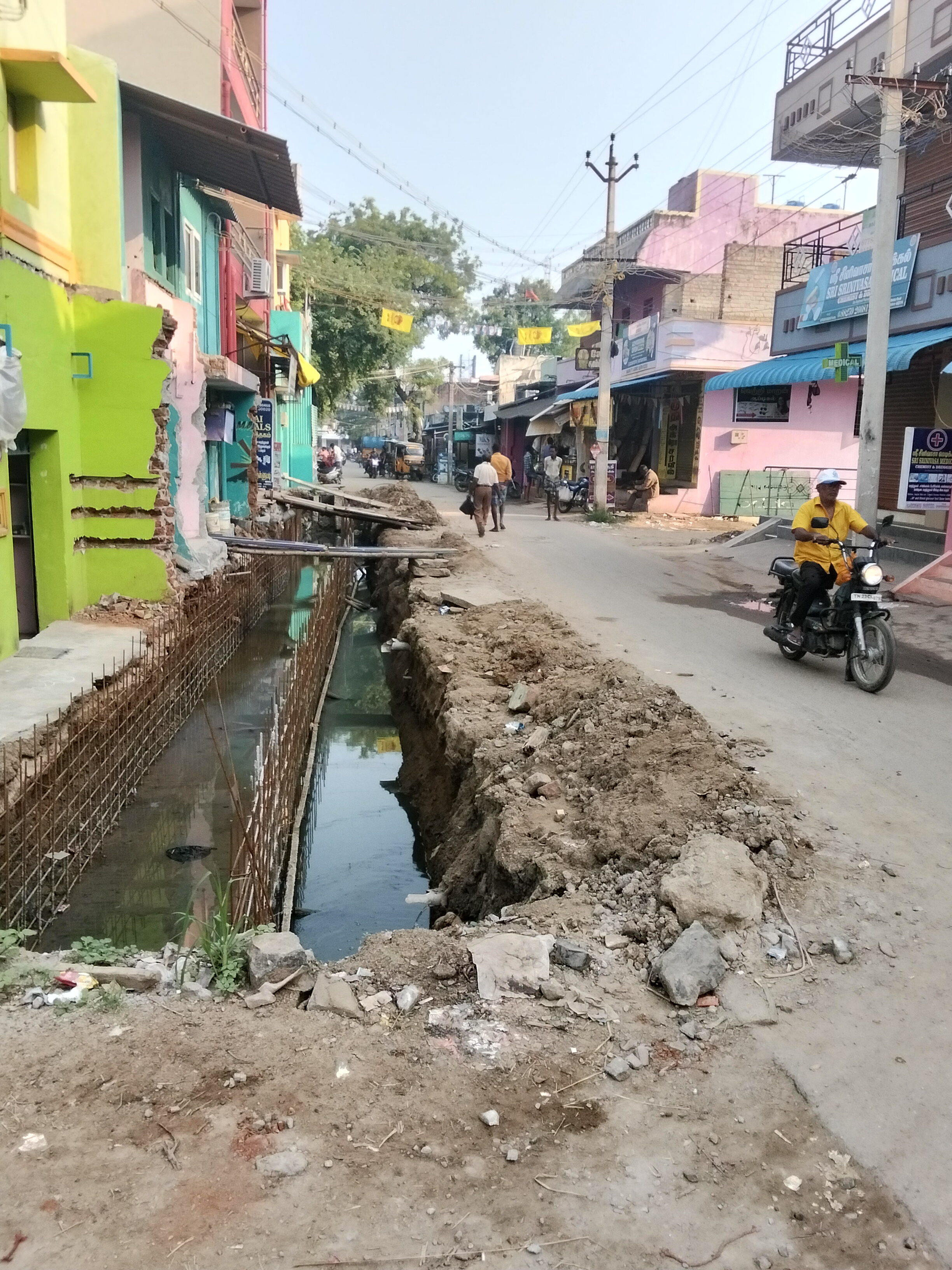 கட்டுமான பணியை விரைந்து முடிப்பார்களா?