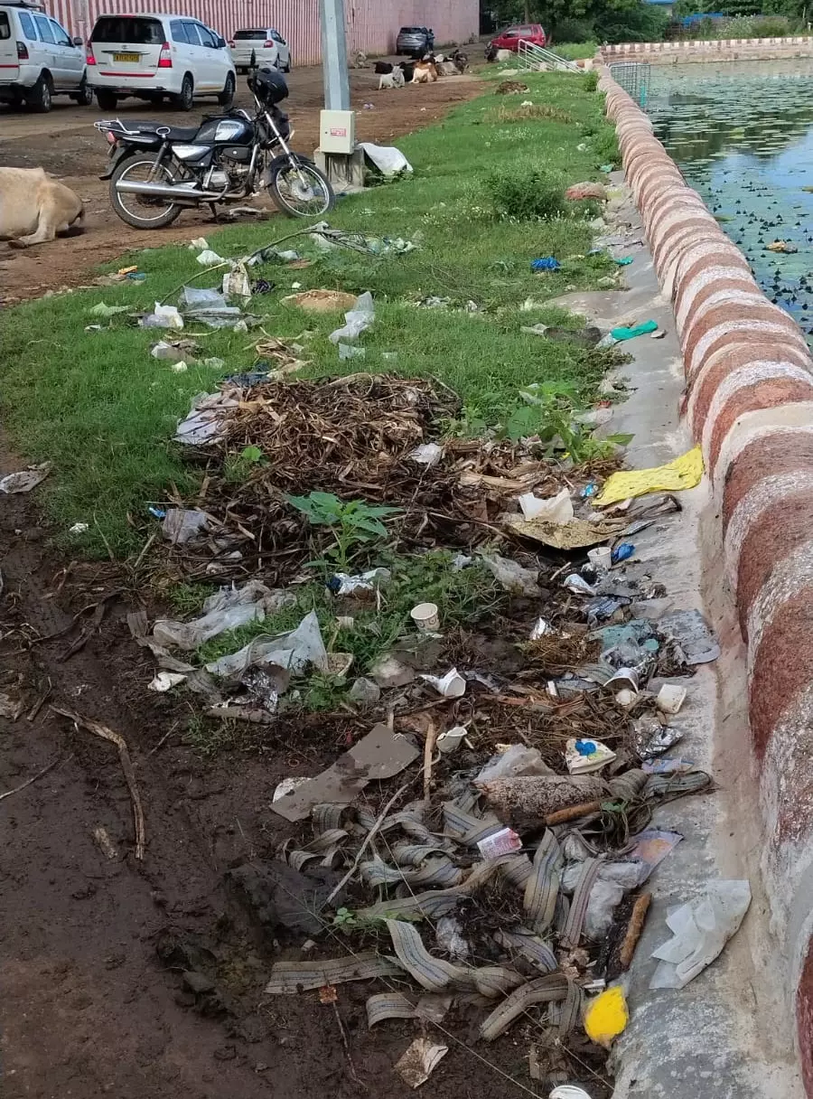 கோவில் வளாகம் பாதுகாக்கப்படுமா? கோவில் வளாகம் பாதுகாக்கப்படுமா?