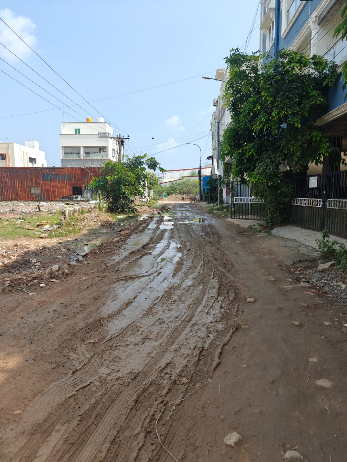 மோசமான சாலை