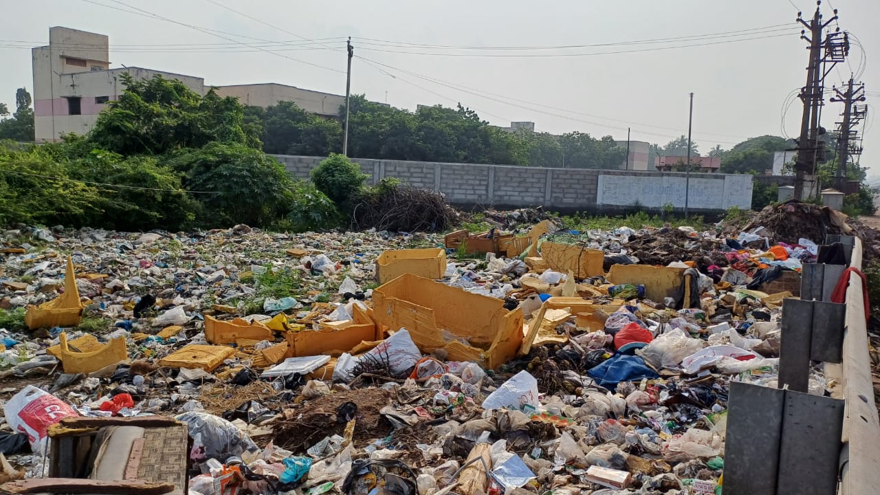 குவிந்து கிடக்கும் குப்பை