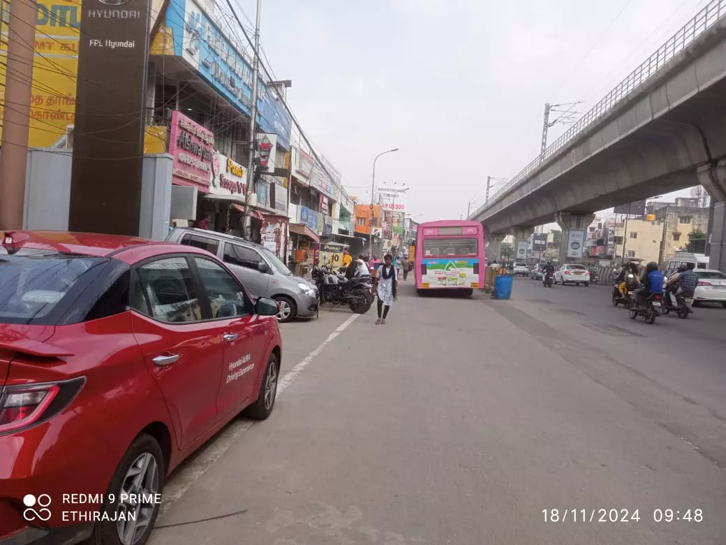 நிழற்குடை வேண்டும் நிழற்குடை வேண்டும்