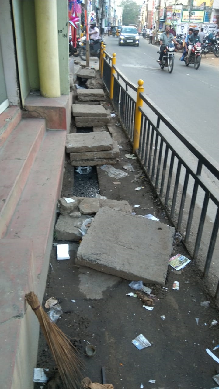 பாதசாரிகள் அவதி