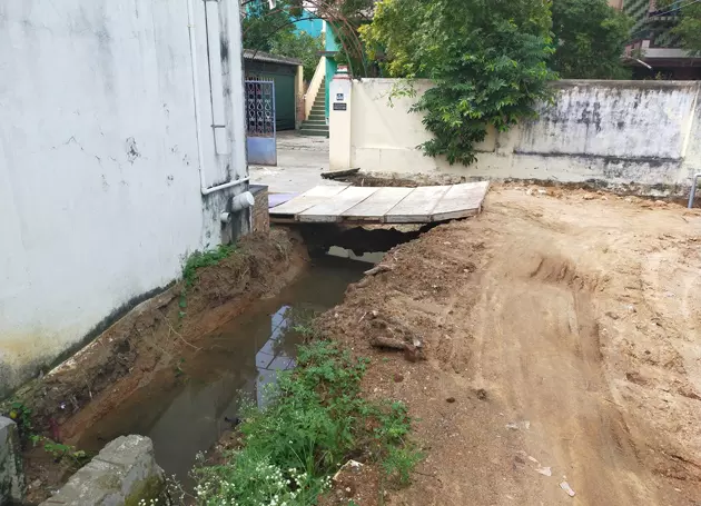 முழுமை பெறாத கால்வாய் பணி முழுமை பெறாத கால்வாய் பணி