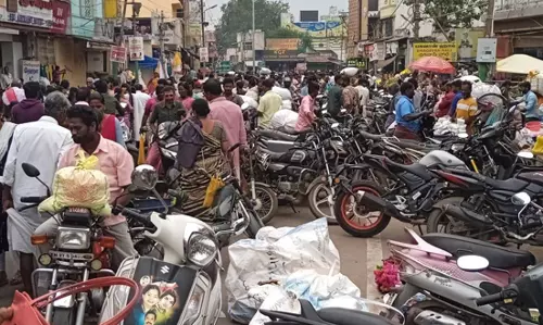 போக்குவரத்துக்கு இடையூறு போக்குவரத்துக்கு இடையூறு