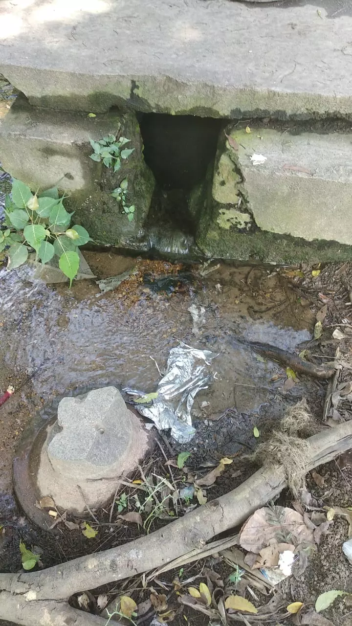 வீணாகும் குடிநீர் வீணாகும் குடிநீர்