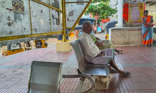 பயணிகள் அவதி