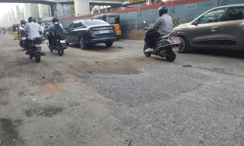 வாகன ஓட்டிகள் அவதி