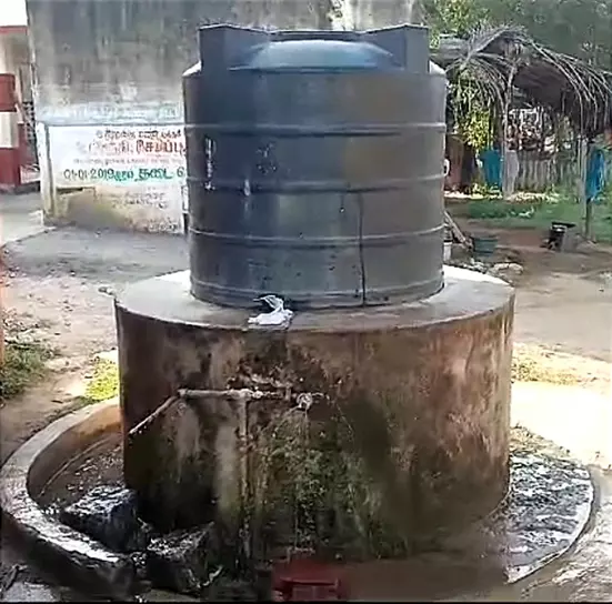 சேதமடைந்த குடிநீர் தொட்டி குழாய்