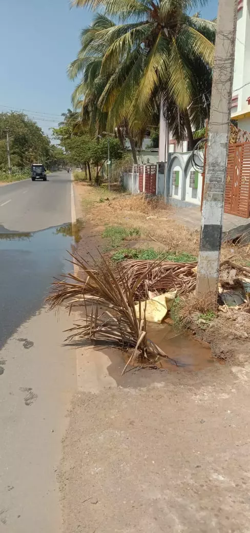 வீணாகும் குடிநீர் வீணாகும் குடிநீர்