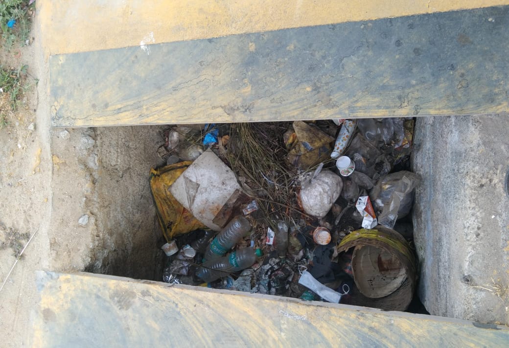 கழிவுநீர் கால்வாய் தூர்வரப்படுமா?