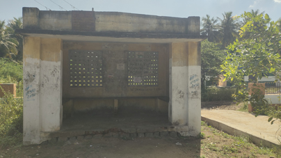 ஆபத்தான பயணிகள் நிழற்குடை ஆபத்தான பயணிகள் நிழற்குடை