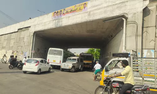 போக்குவரத்திற்கு இடையூறு போக்குவரத்திற்கு இடையூறு